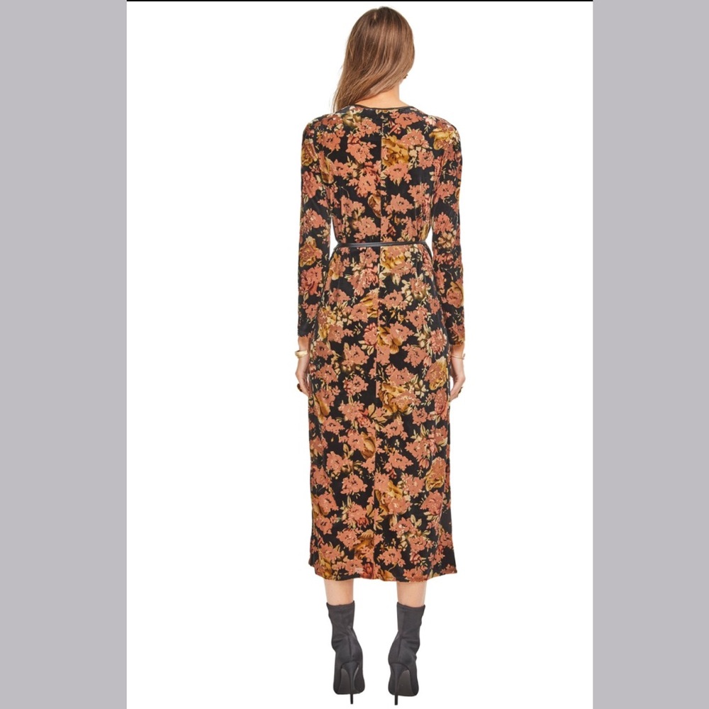 🆕NWT floral velvet burnout wrap midi dress - Picture 6 of 16